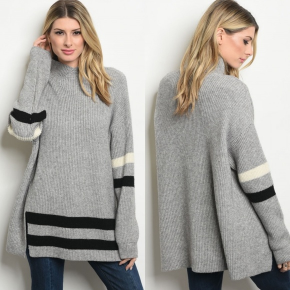 Sweaters - Super cozy high neck oversized sweater